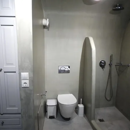 Yposkafo - - Santorini Ferienhaus *